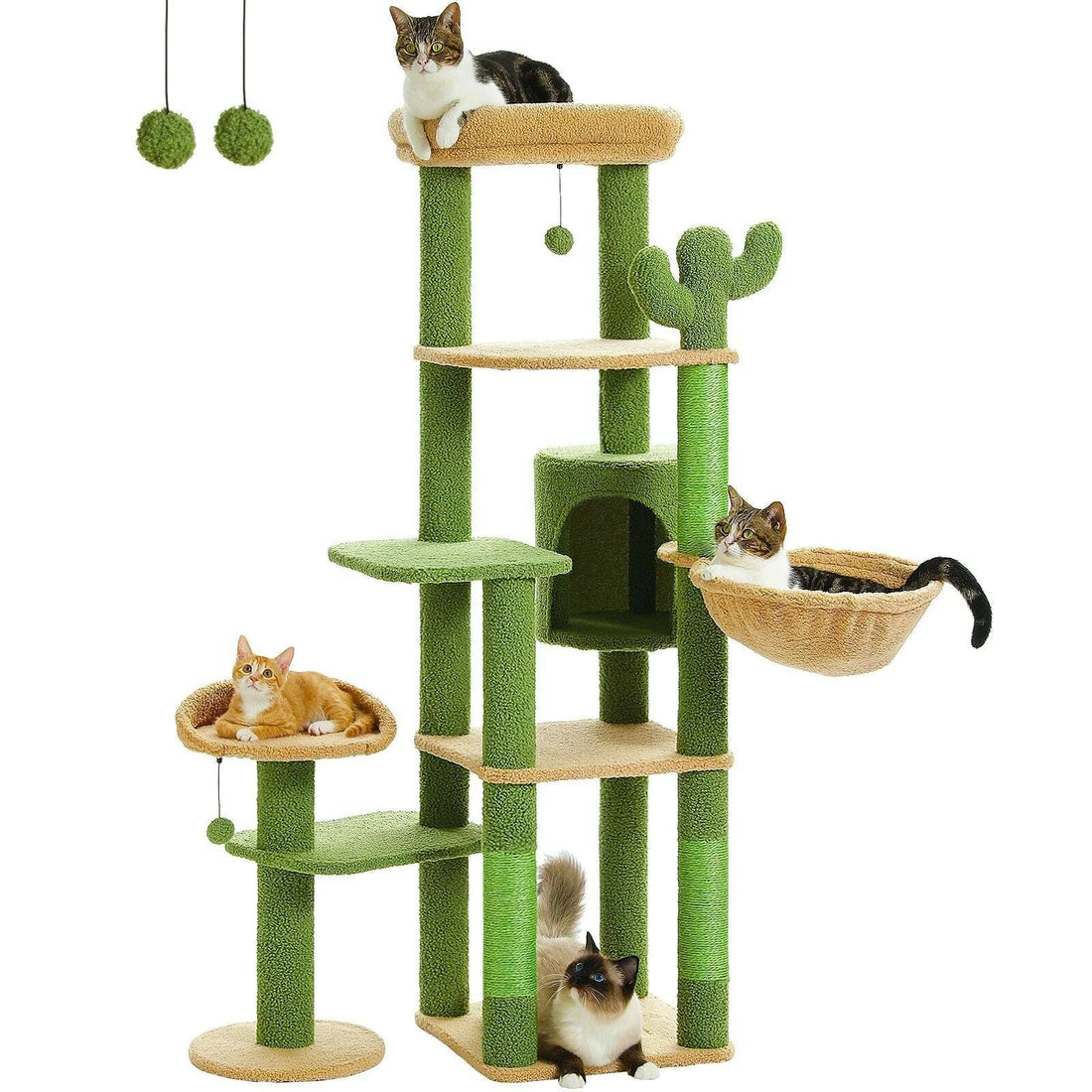 Tour à chat en forme de cactus avec deux balles vertes suspendues et des chats tigrés