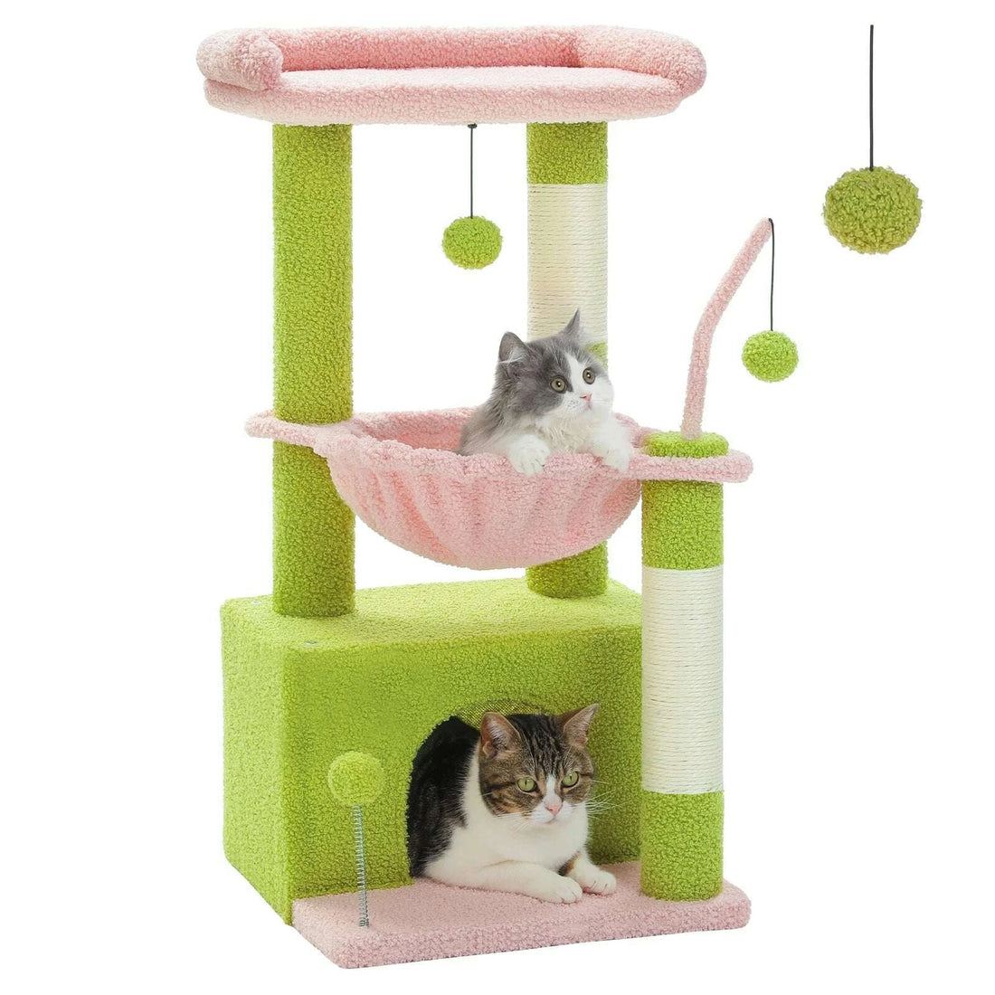 Arbre à chat vert anis et rose en bouclette, chat gris et blanc dans le hamac, chat tigré dans la niche