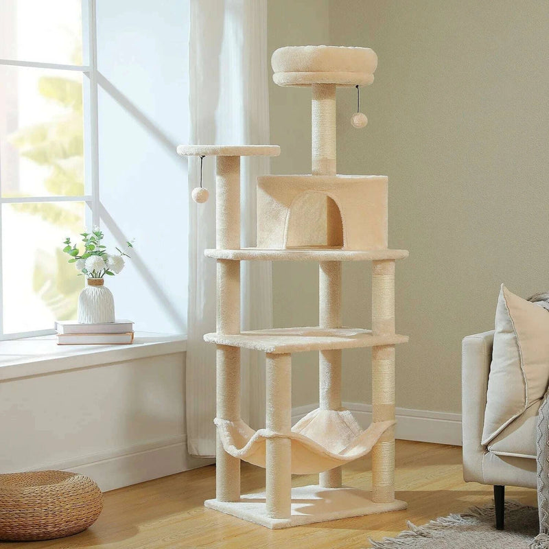 Arbre à chat design scandinave : élégance et bois robuste