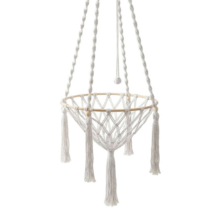 Hamac suspendu en macramé blanc cassé avec cerceau en bois, quatre cordons torsadés et longues franges