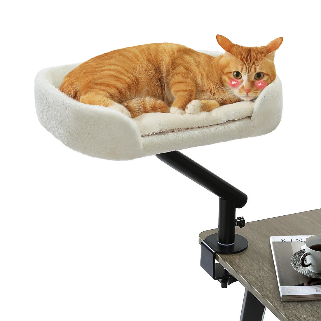 Plateau de bureau pour chat en bois grisé avec coussin blanc moelleux, fixé sur un bras noir à pince
