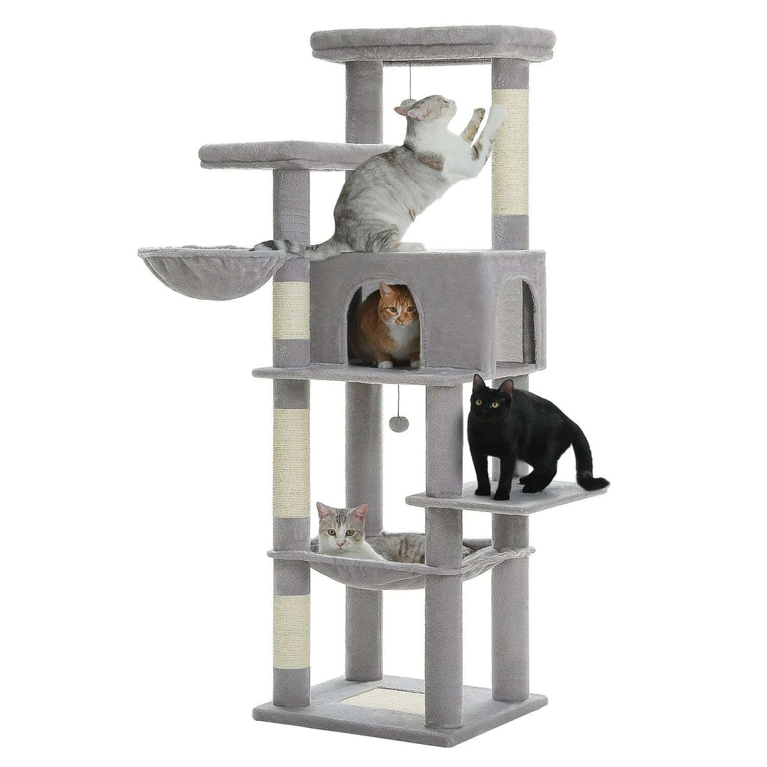 Structure à chat grise à étages avec griffoirs en sisal, hamacs, niche et quatre chats installés