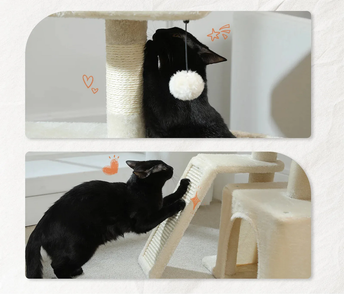 Chat noir qui griffe le poteau en sisal et la rampe d'un arbre à chat beige, pompon suspendu