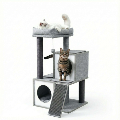 Petit arbre à chat gris en bois avec deux niches, rampe griffoir et panier, un chat blanc allongé en haut
